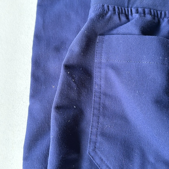 FIGS | Navy Blue Yola Skinny Scrub Bottom XXS - Picture 4 of 11